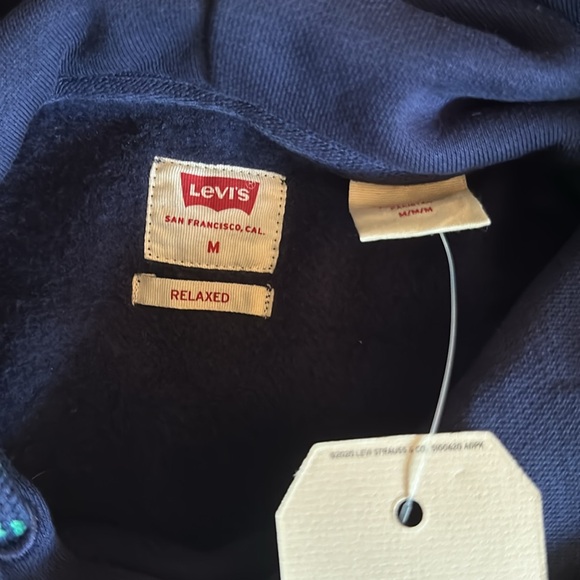 Levi’s Hoodie - Picture 4 of 4
